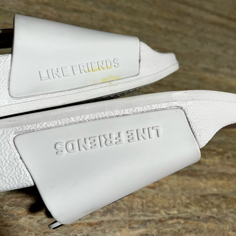 Sketchers Plush Foam Line Friends Slides - image 8